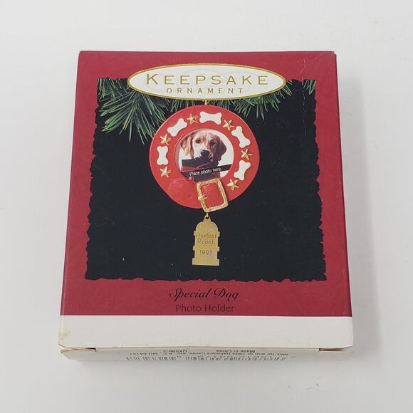 1993 Hallmark Special Dog Handcrafted Brass Keepsake Holiday Christmas Ornament. - Picture 1 of 6